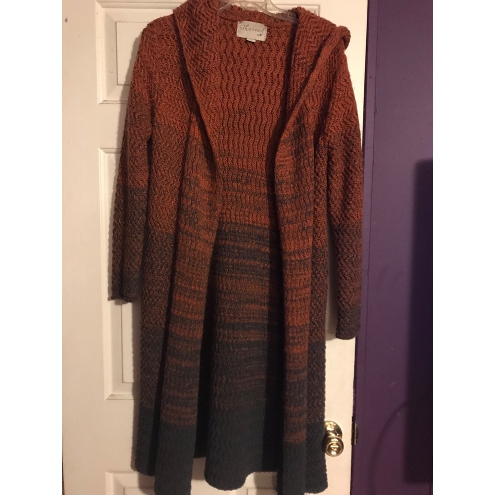 Long cardigan with hood and pockets